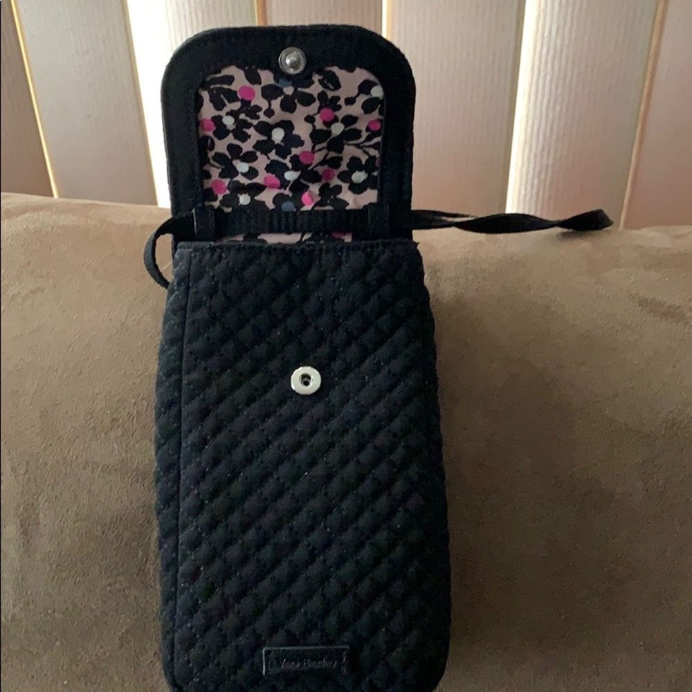 Vera Bradley cell phone carried !❤️💜